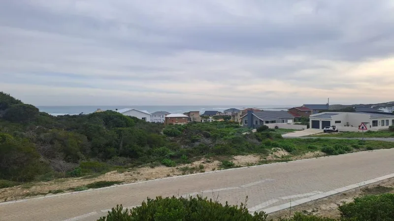 1 488 m² Land available in Suiderstrand