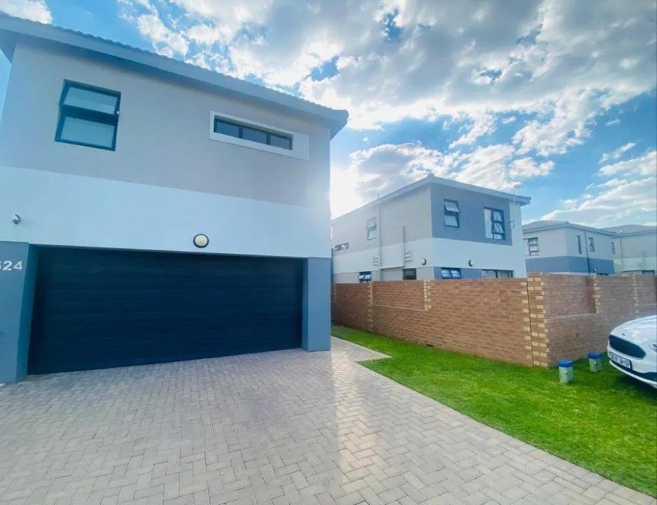 3 Bedroom House to rent in Thatchfield Ridge