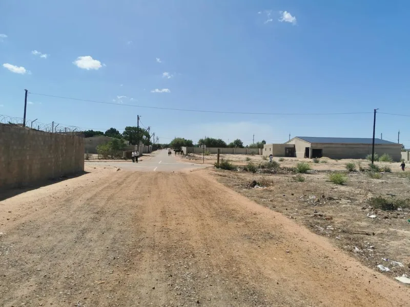 991 m² Land available in Chatsworth