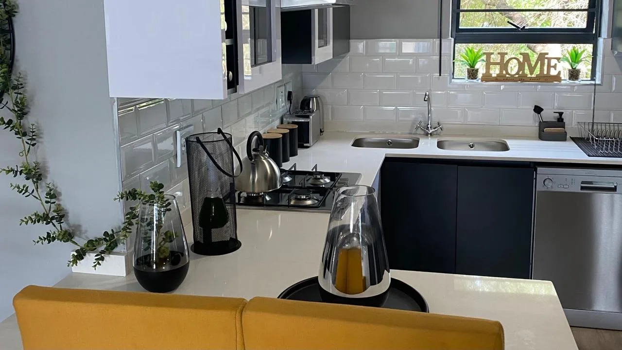 2 Bedroom Apartment / flat to rent in Montana