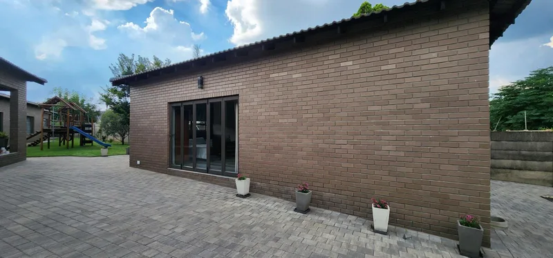 1 Bedroom Garden Cottage in Mackenzie Park