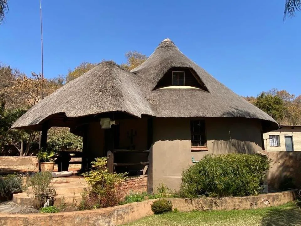 17.7 ha Smallholding in Kameeldrift West