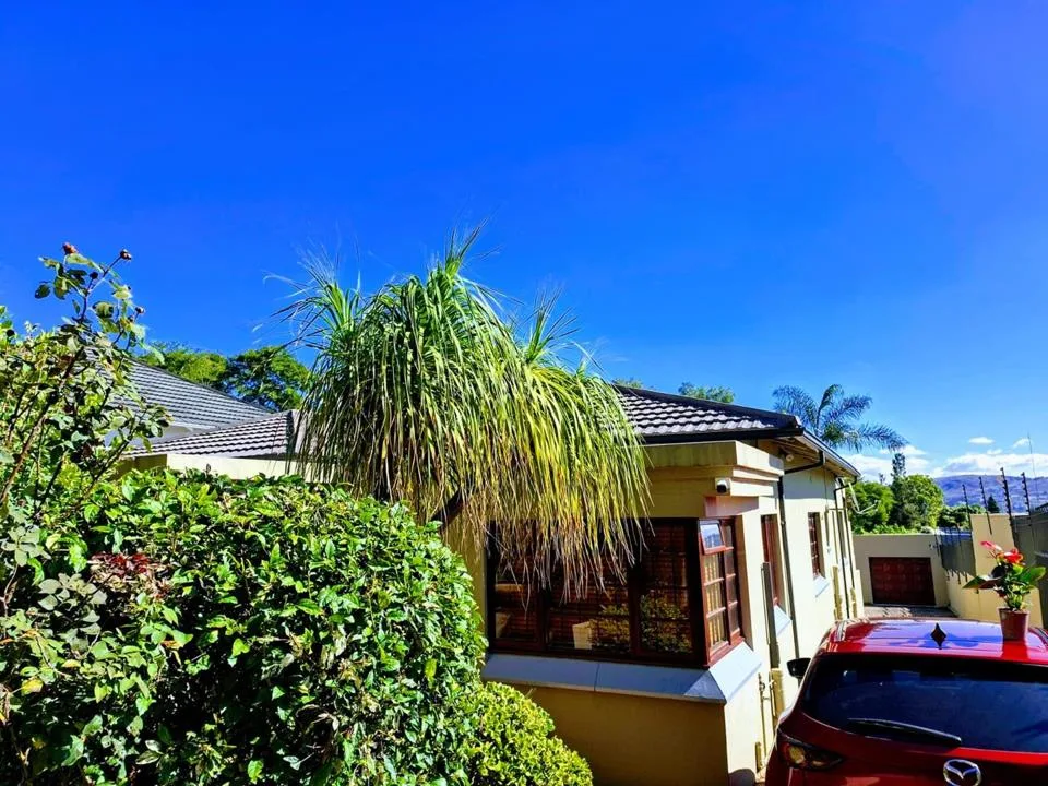 5 Bedroom House to rent in Kensington