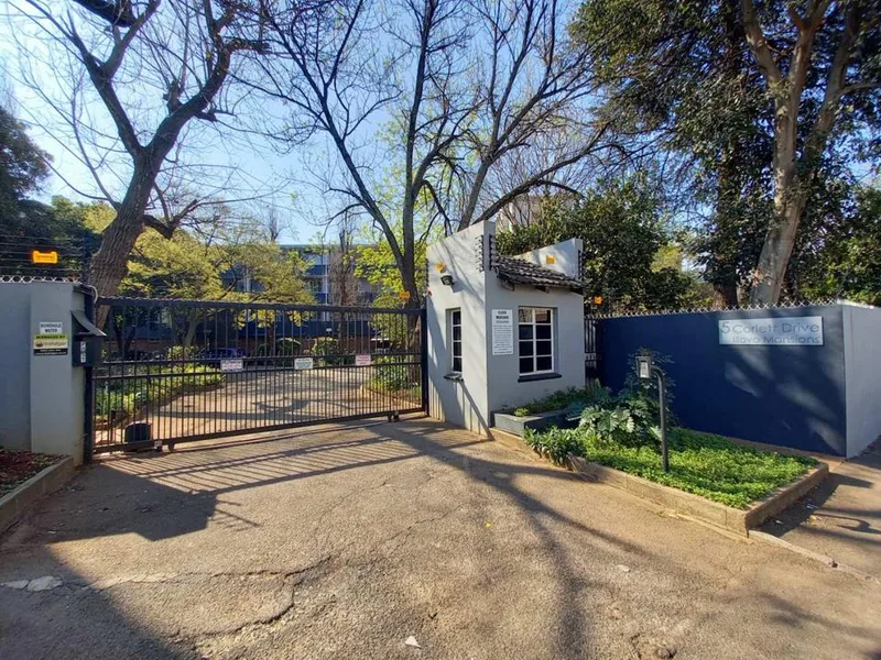 2 Bedroom Apartment / flat to rent in Illovo