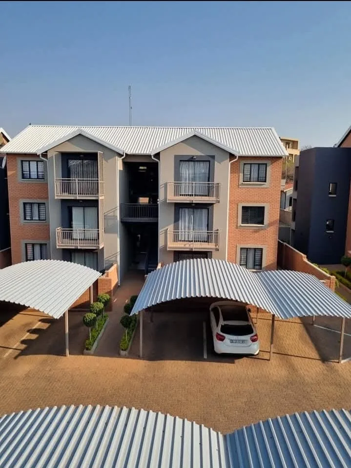 2 Bedroom Apartment / flat to rent in Roodeplaat