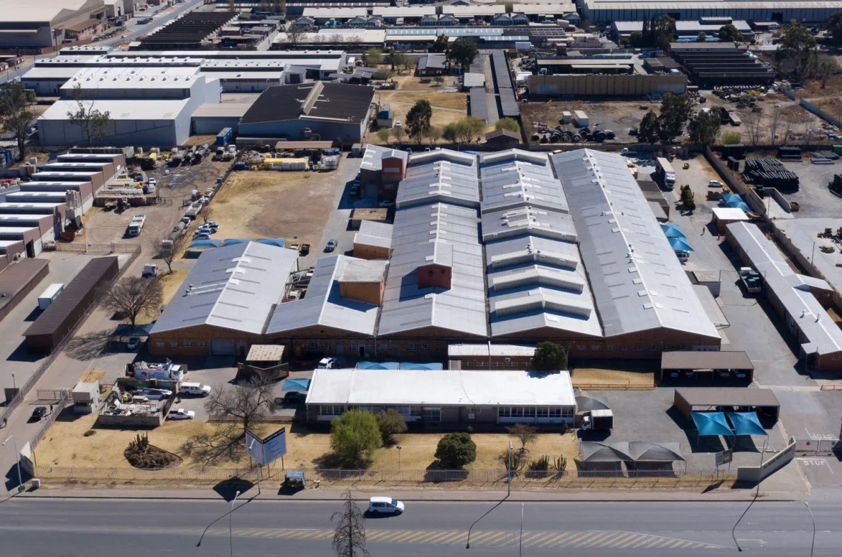14 132 m² Industrial space in Anderbolt