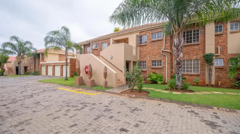 3 Bedroom Apartment / flat to rent in Magalieskruin