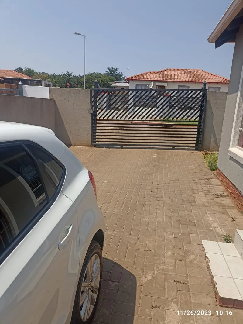 Property to rent in Lotus Gardens