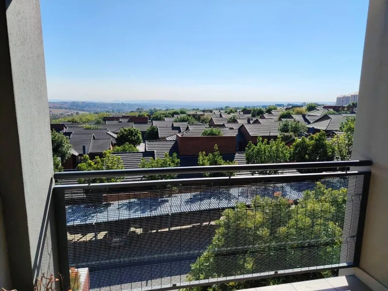 2 Bedroom Apartment / flat to rent in Olievenpoort