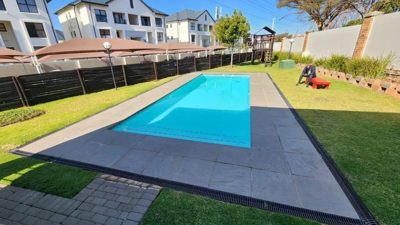 2 Bedroom Apartment / flat to rent in Greenstone Hill
