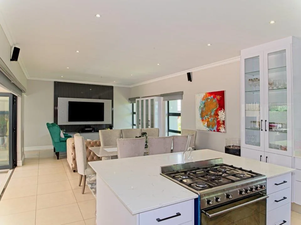 3 Bedroom Townhouse to rent in Cotswold Downs Golf & Country Estate