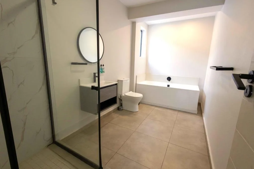 2 Bedroom Apartment / flat to rent in Greenside