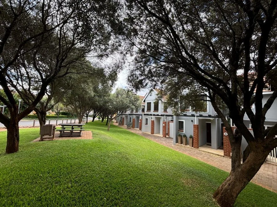 3 Bedroom Townhouse to rent in Woodlands Lifestyle Estate