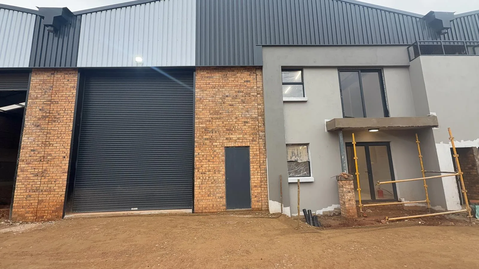 395 m² Industrial space in Bartlett