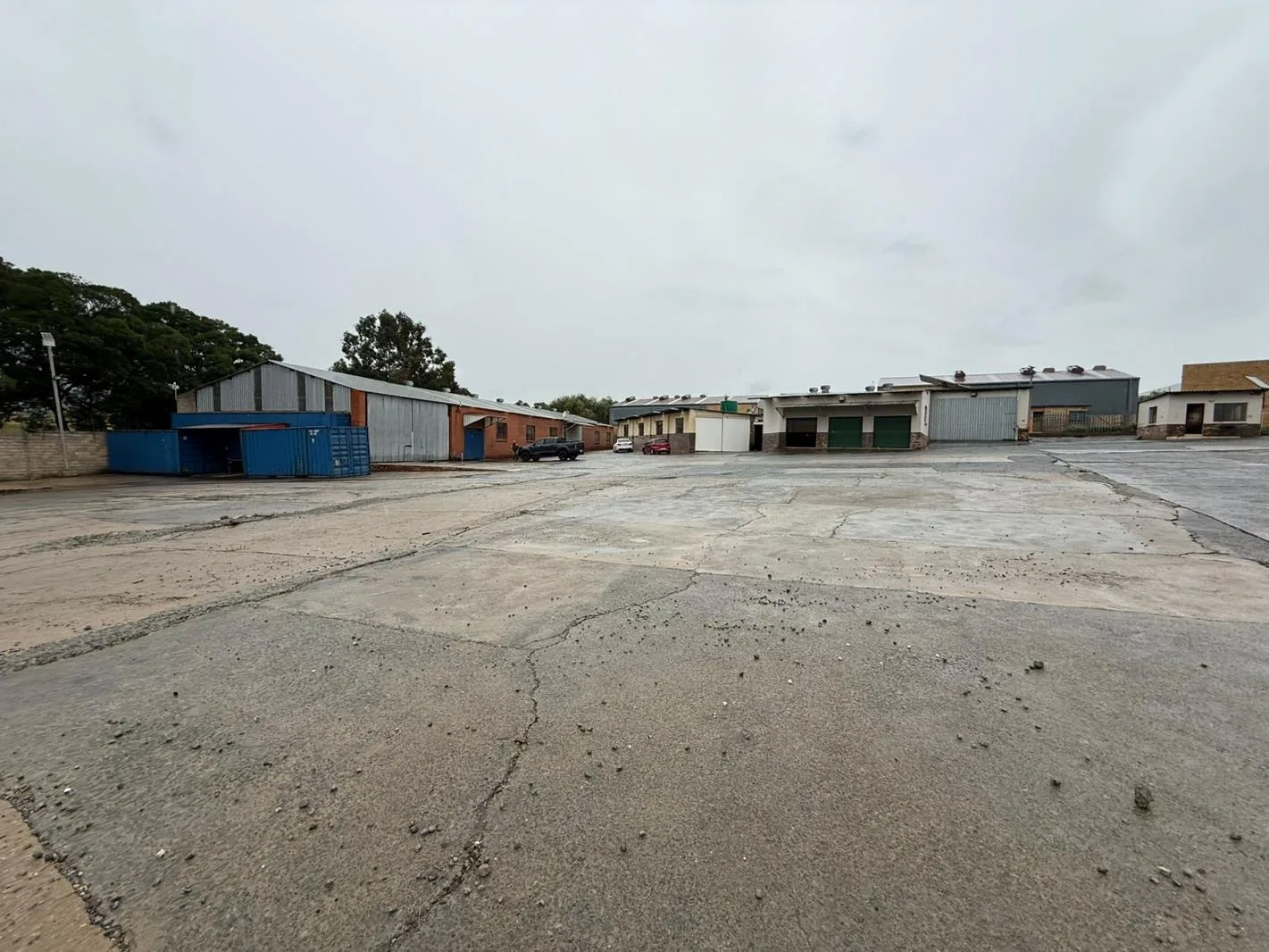 850 m² Industrial space in Chloorkop