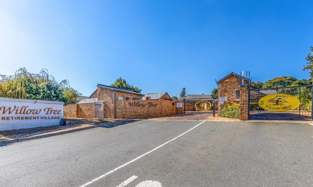 2 Bedroom Apartment / flat to rent in Weltevreden Park