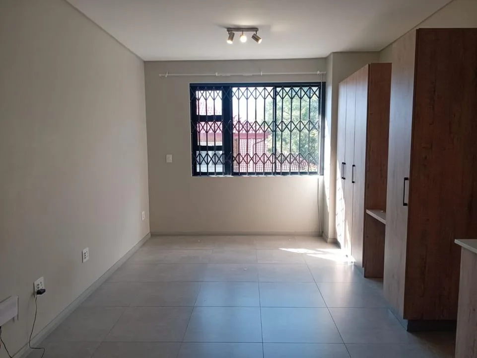0.5 Bedroom Apartment / flat to rent in Menlo Park