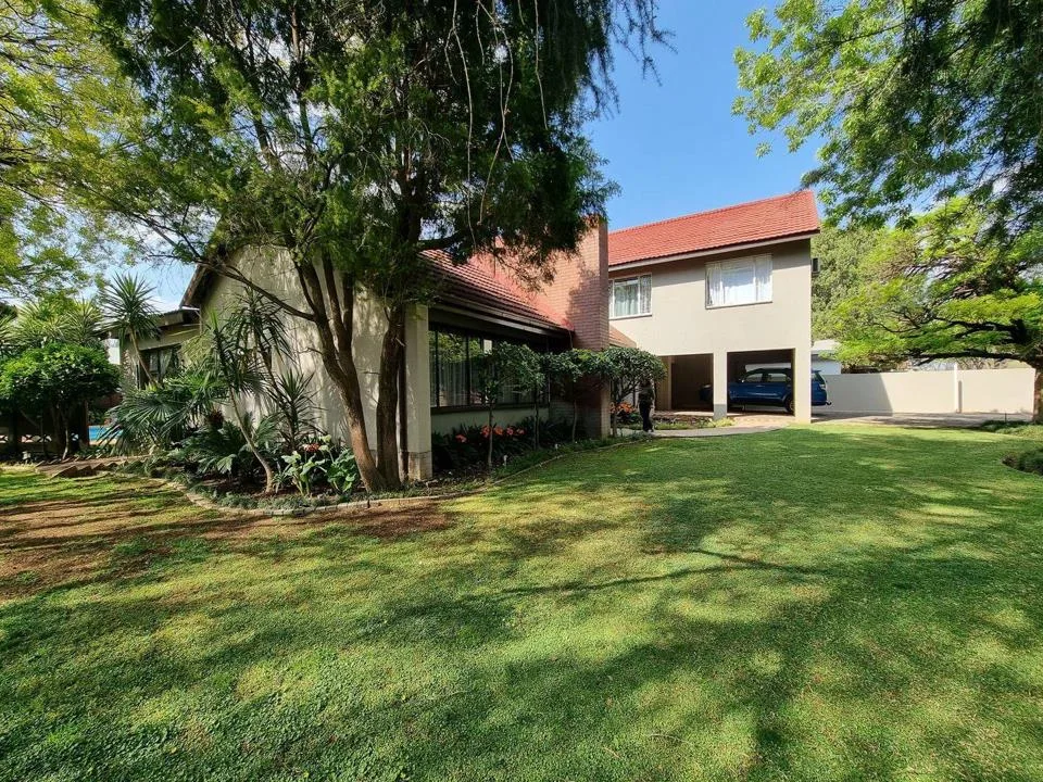 4 Bedroom House for sale in Grimbeeck Park