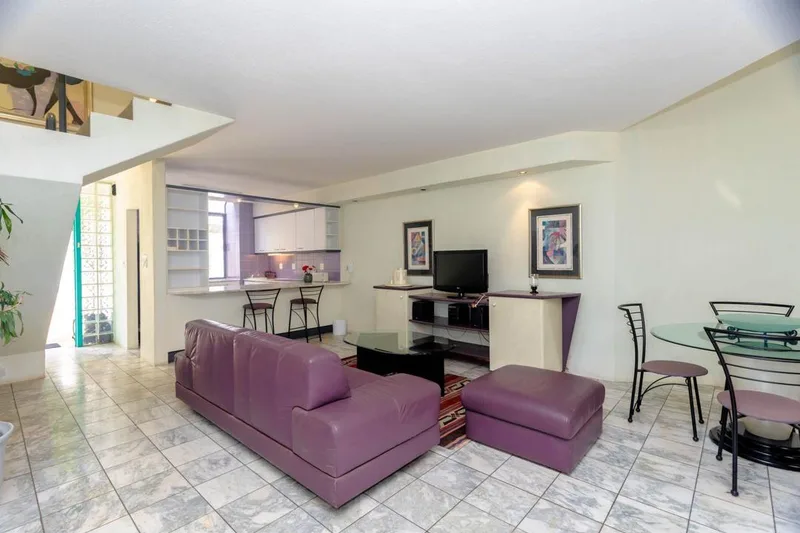 2 Bedroom Townhouse to rent in Hurlingham Manor