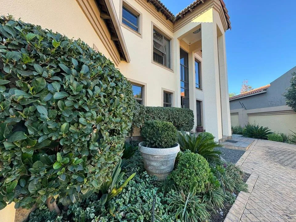 2 Bedroom House for sale in Grimbeeck Park