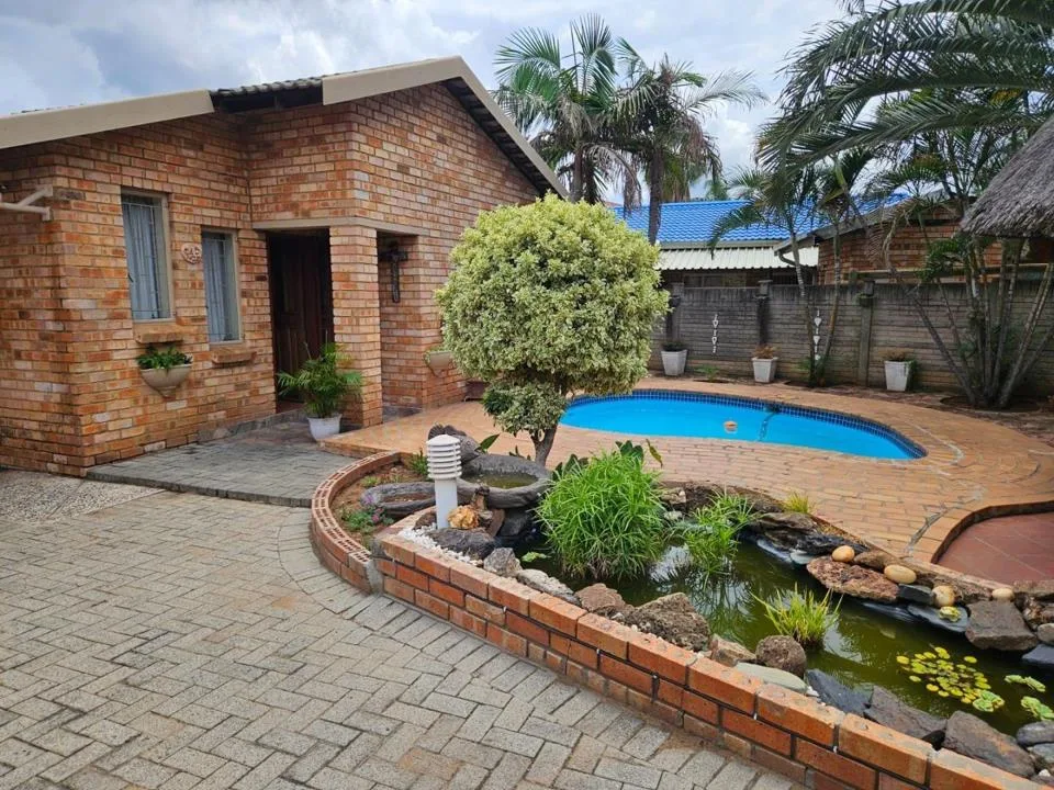 3 Bedroom House for sale in Bo-dorp