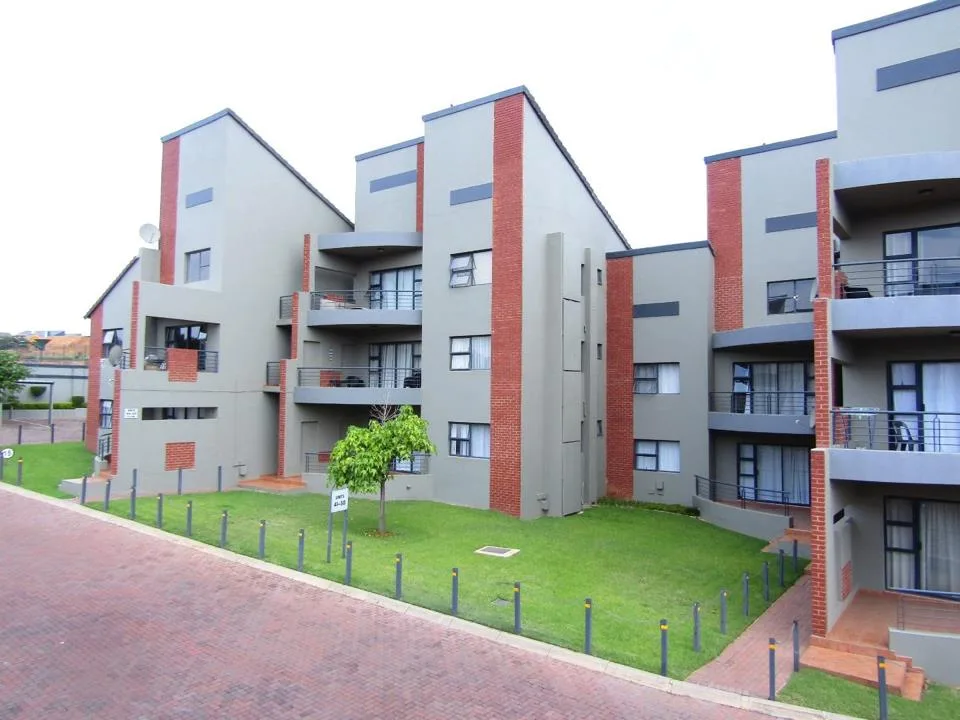 2 Bedroom Apartment / flat to rent in Dainfern