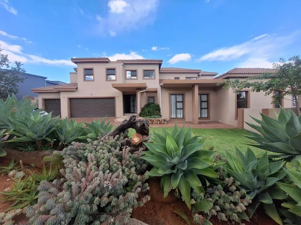 5 Bedroom House for sale in Cashan