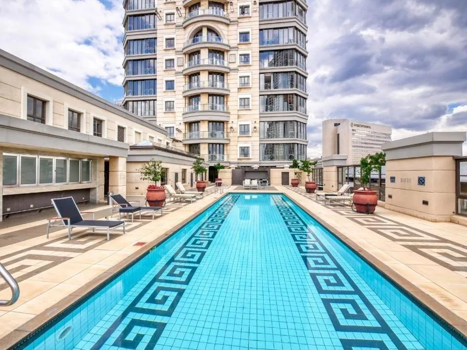 1 Bedroom Apartment / flat to rent in Sandton Central
