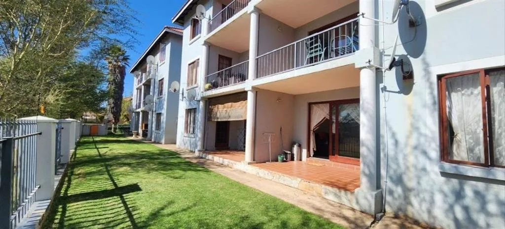 3 Bedroom Townhouse to rent in Winchester Hills