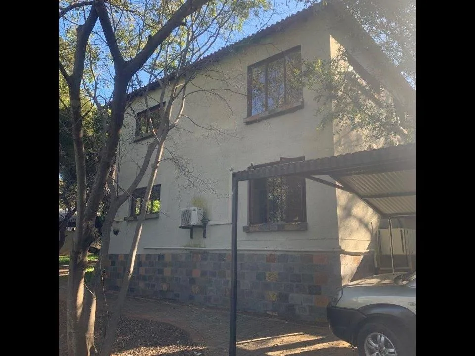 2 Bedroom Townhouse to rent in Roodeplaat