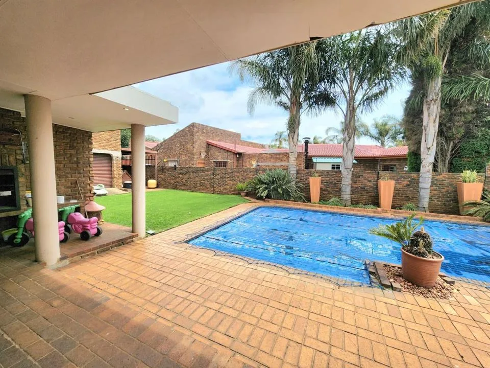 6 Bedroom House to rent in Edleen