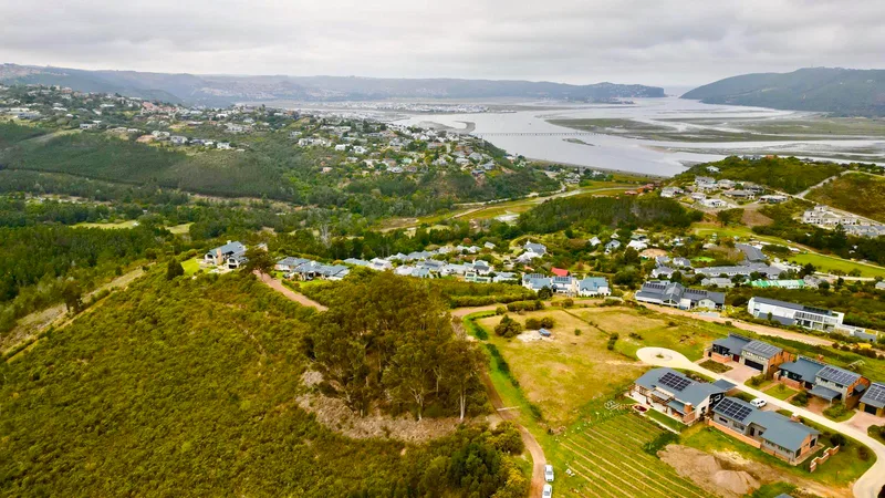5 475 m² Land available in Knysna Central