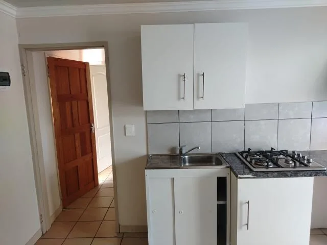 1 Bedroom Apartment / flat to rent in Glen Austin AH