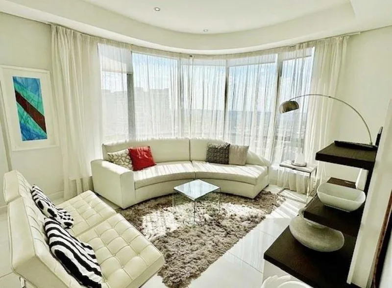 2 Bedroom Apartment / flat to rent in Sandton Central
