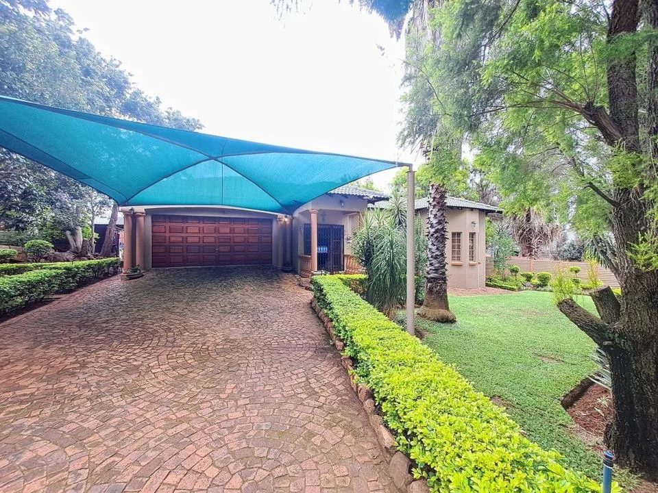 3 Bedroom House for sale in Safari Gardens