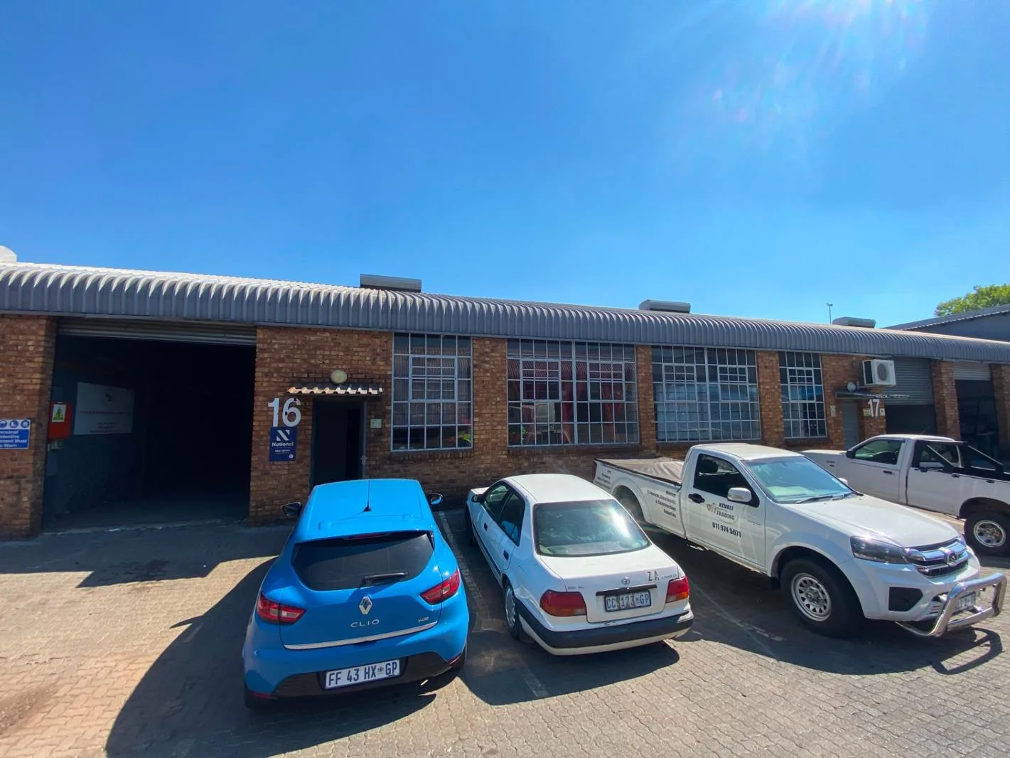 300 m² Industrial space in Isando