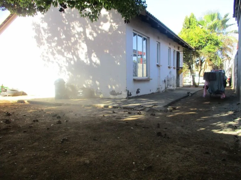 2 Bedroom House for sale in Boitekong