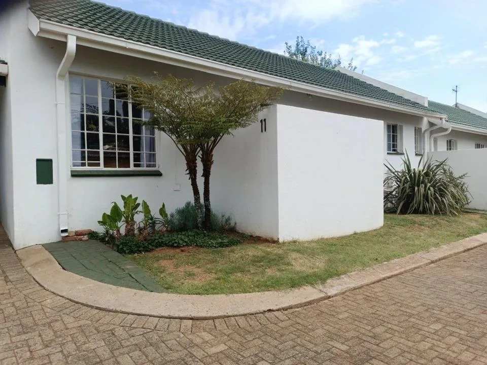 3 Bedroom Townhouse to rent in Bergsig