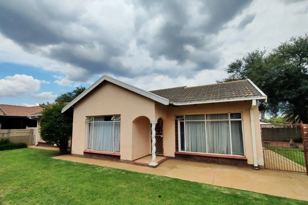 3 Bedroom House for sale in Flimieda
