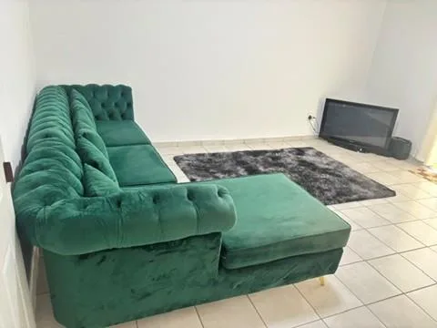 1 Bedroom House to rent in Glen Austin AH