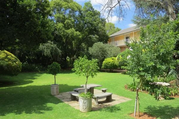3 Bedroom Apartment / flat to rent in Lynnwood Glen