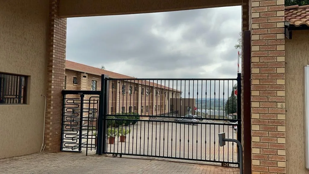 1 Bedroom Apartment / flat to rent in Roodepoort West