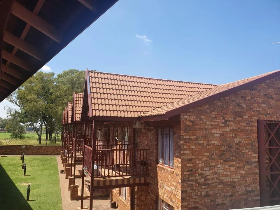 2 Bedroom Apartment / flat for sale in Kannoniers Park
