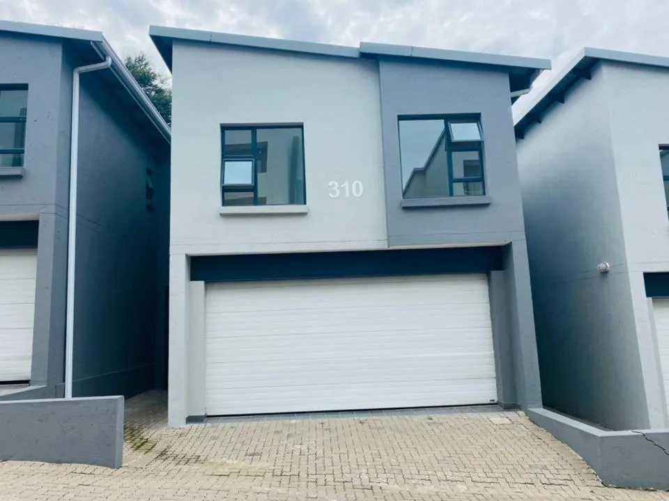 3 Bedroom Apartment / flat to rent in Edenburg