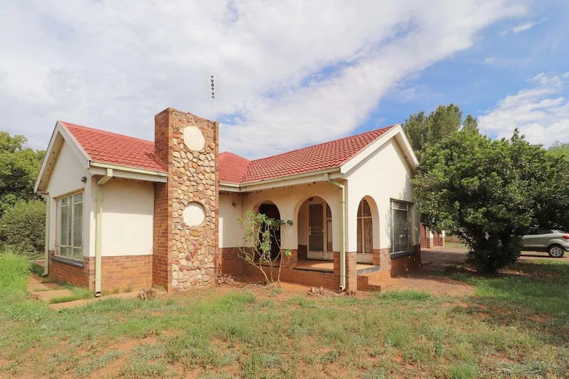 3 Bedroom House for sale in Meiringspark