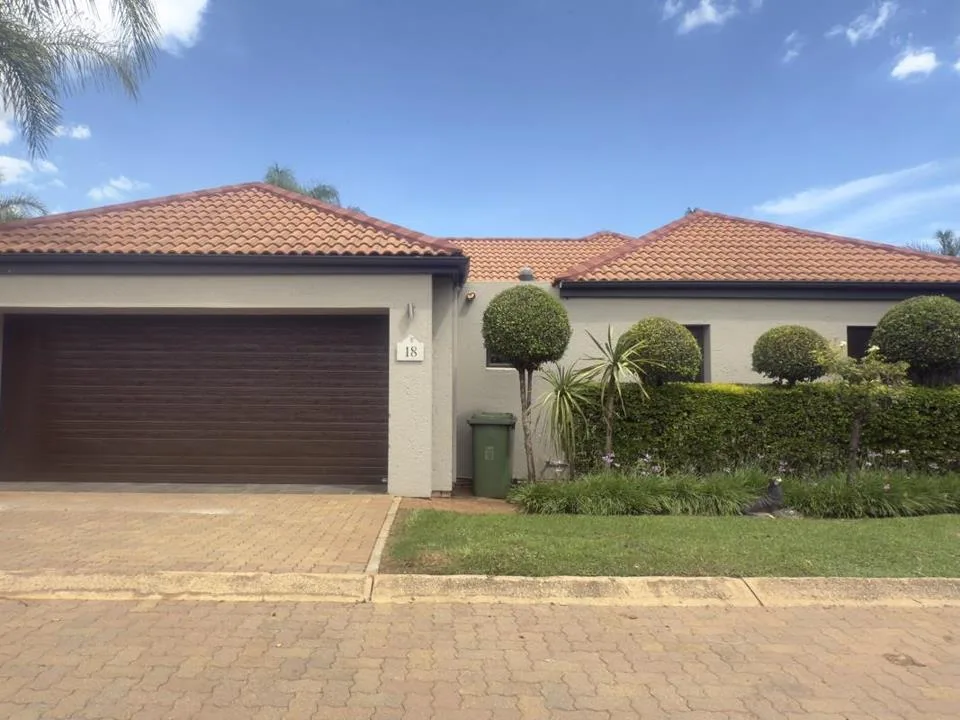 4 Bedroom House for sale in Pecanwood Estate