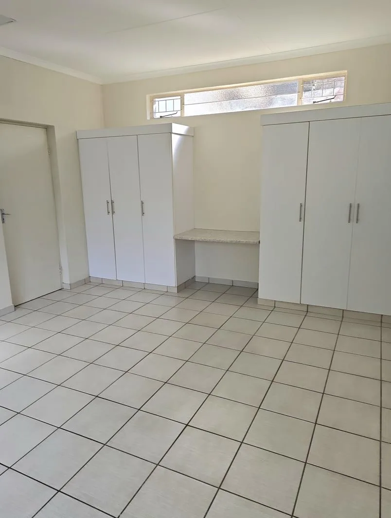 Property to rent in Auckland Park