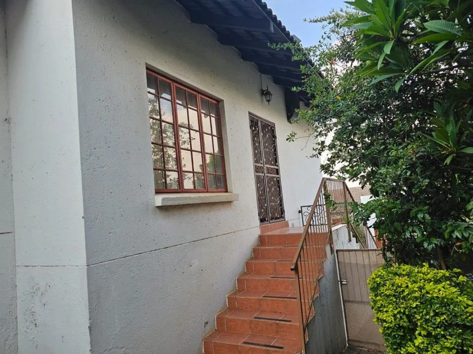 3 Bedroom House for sale in Cashan