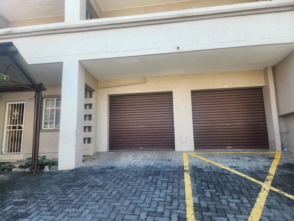 3 Bedroom Apartment / flat to rent in Noordhang
