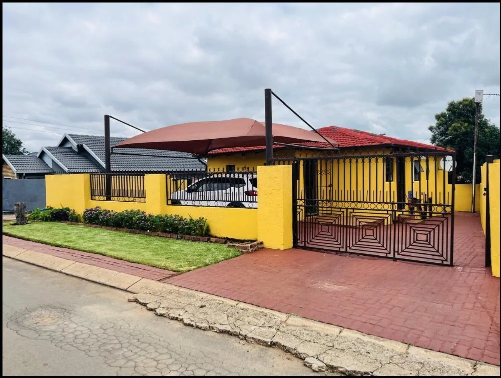 3 Bedroom House in Olifantsfontein